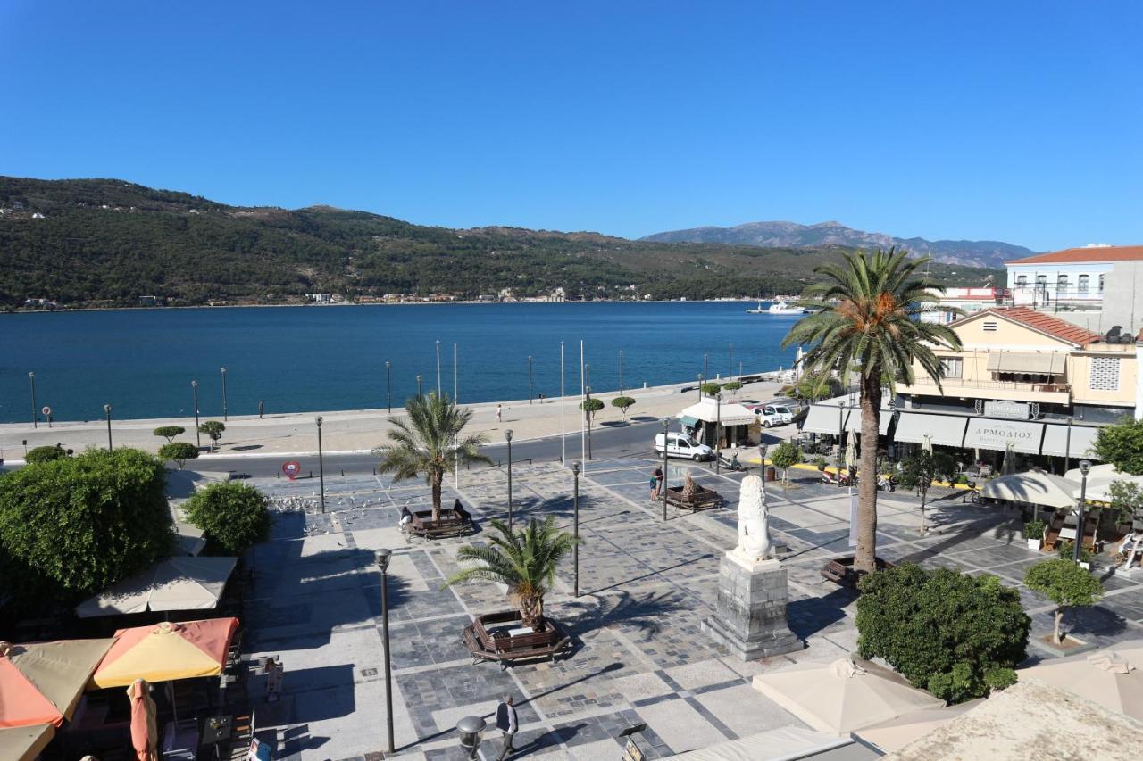 Appartamento Plateia Sea View Loft Samos Town Esterno foto