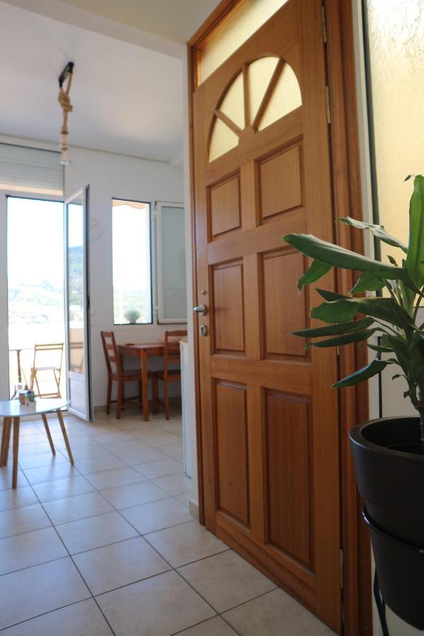 Appartamento Plateia Sea View Loft Samos Town Esterno foto