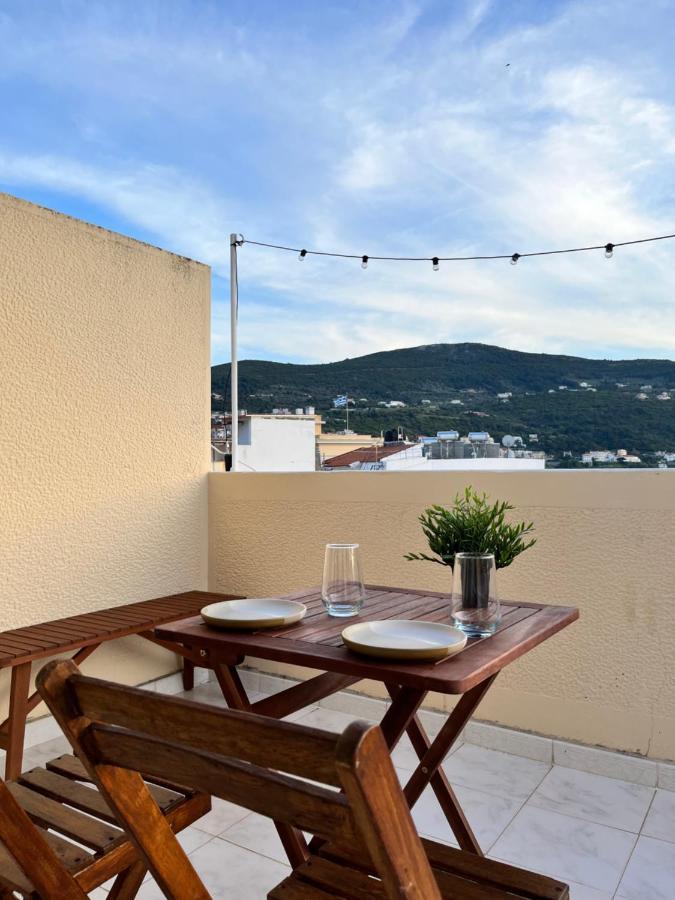 Appartamento Plateia Sea View Loft Samos Town Esterno foto